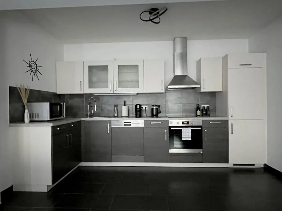 Comfy Stay In Modern 2-Bdr Apartment Near Downtown Esch-sur-Alzette Luxemburg